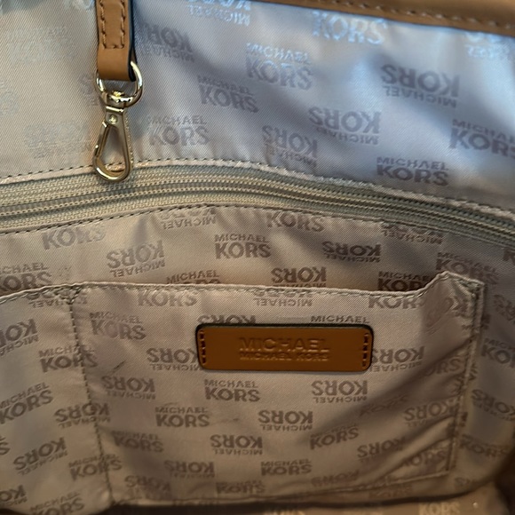 Michael Kors Tote Bag - Picture 2 of 5